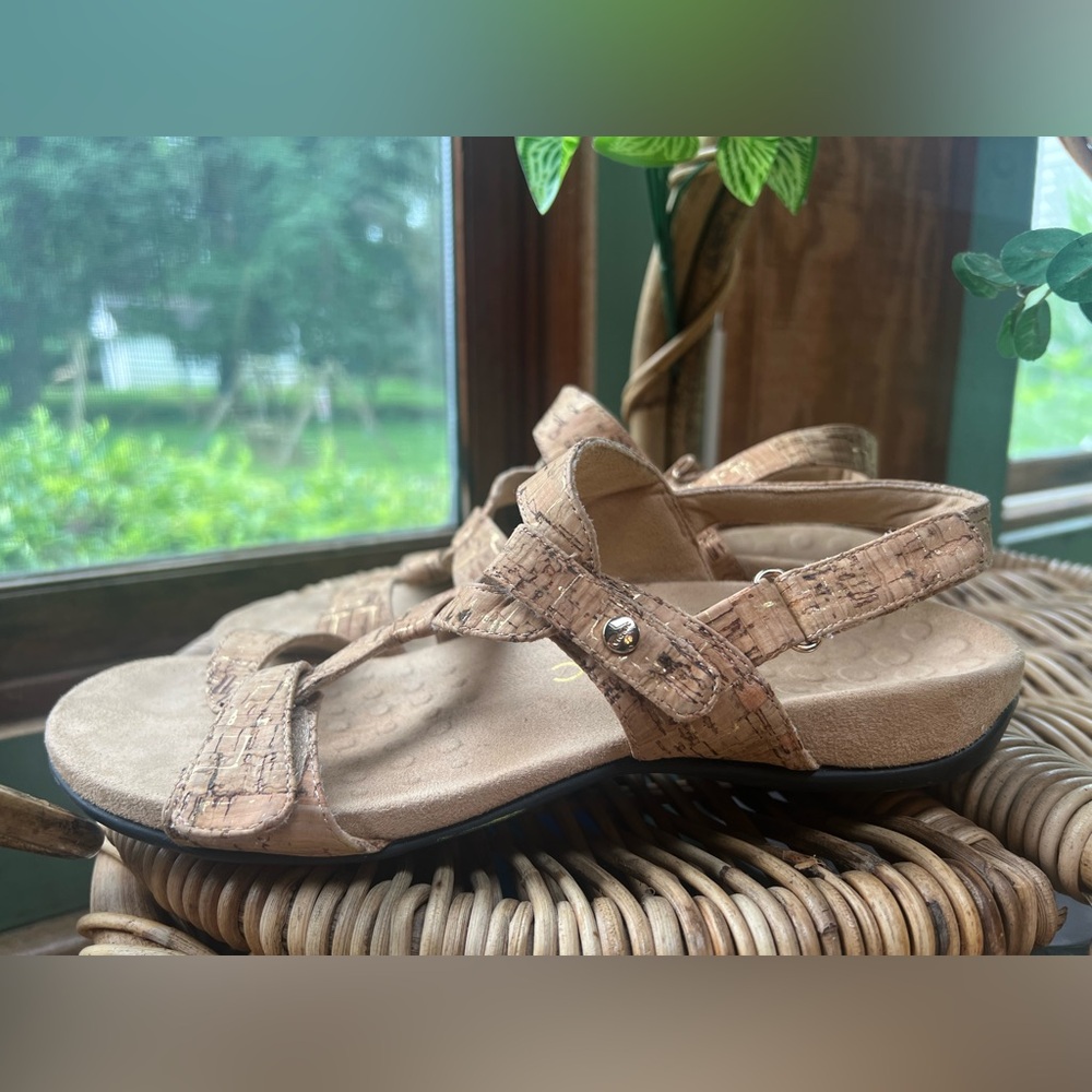 Vionic Sandals Womens Size 9 Rest Paros Strappy Brown Cork Open Casual Slingback